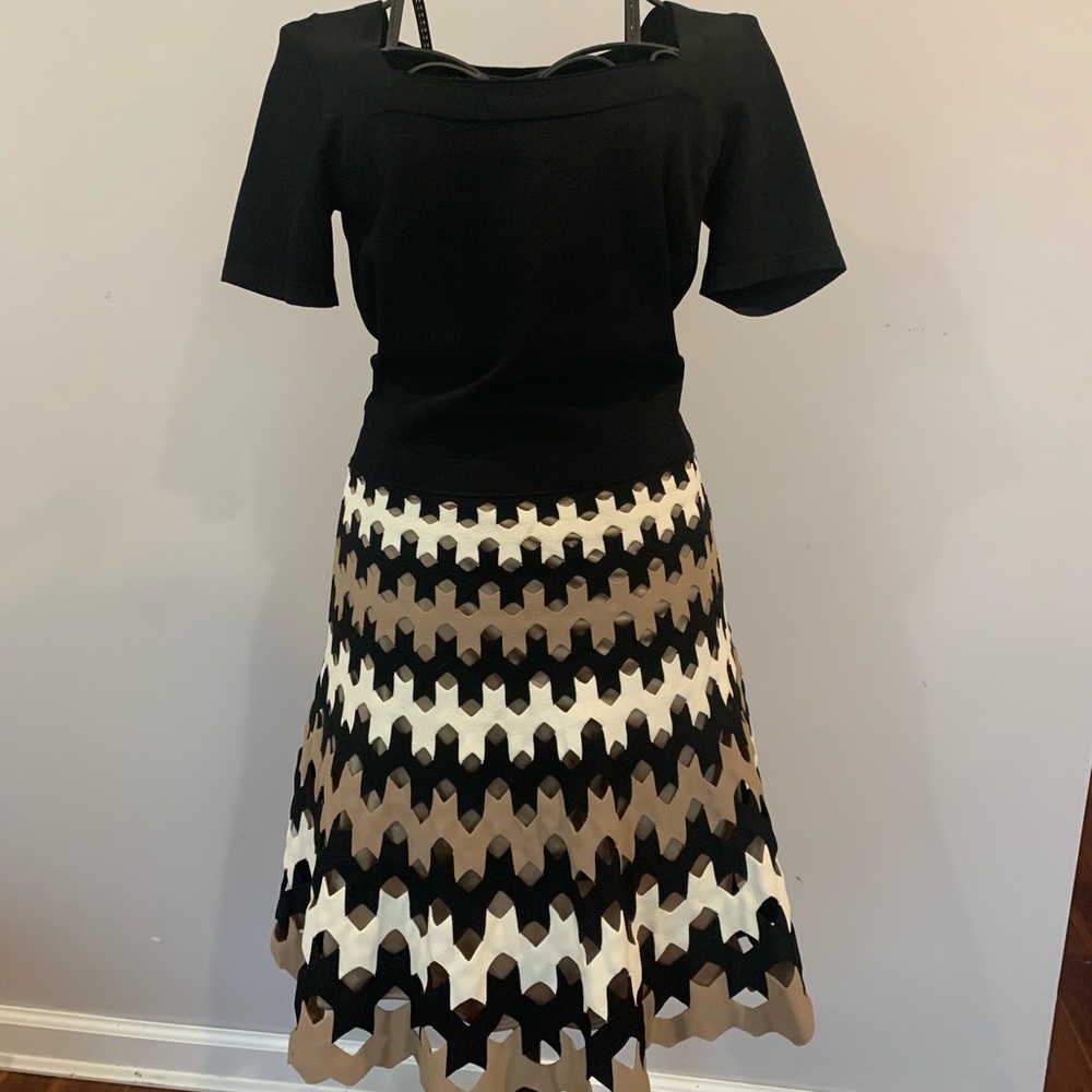 D.Exterior dress